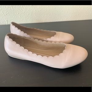 Scalloped edge nude flats